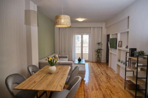 “The Elysian” city center apartment